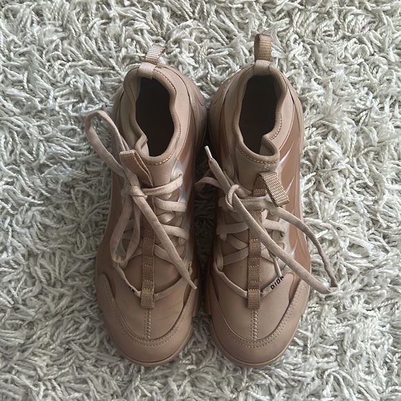 Dior CONNECT SNEAKER - Picture 8 of 10